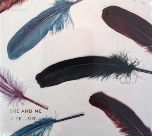 지예 / She and Me (EP, DIGI-PAK) (홍보용)