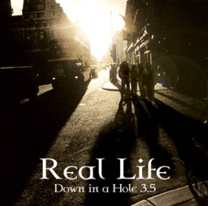 다운 인 어 홀(Down In A Hole) / 3.5집-Real Life (1CD)